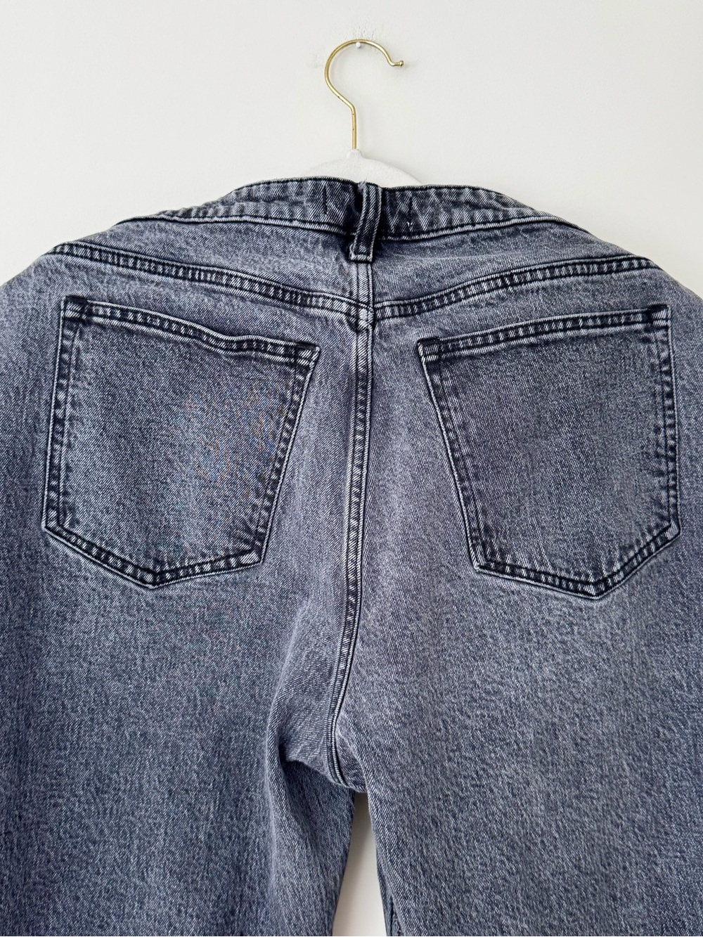 Abercrombie Curve Love High Rise 90s Relaxed Jean, Grey Wash – Size 33 / 16 - Picture 7 of 8